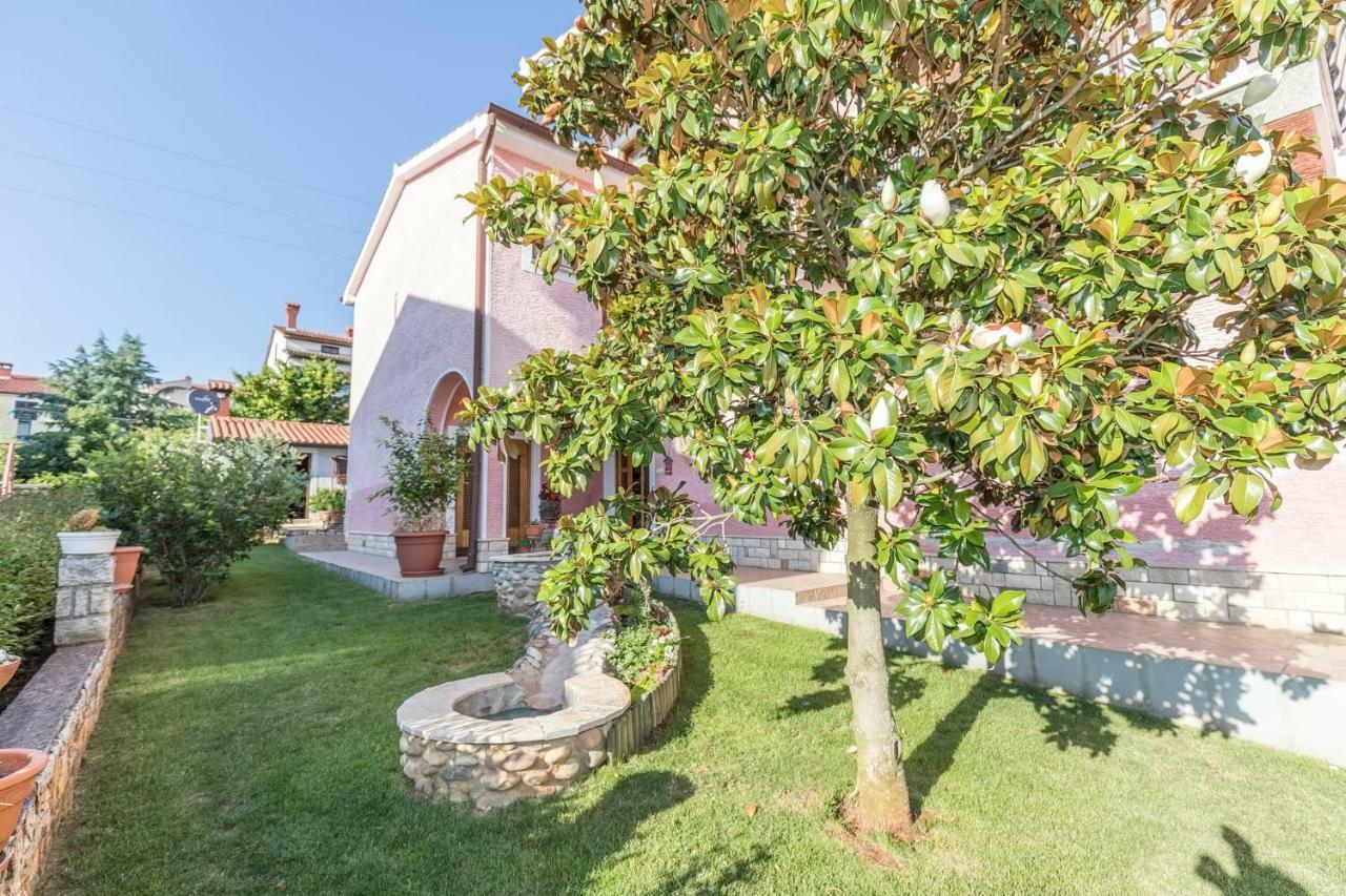 Apartments Darinka Poreč Exterior foto